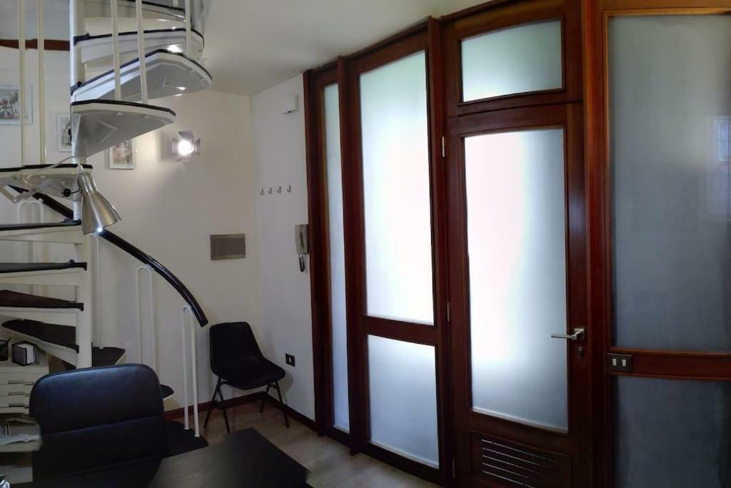 Apartament Bilocale In Centro Salerno Zewnętrze zdjęcie