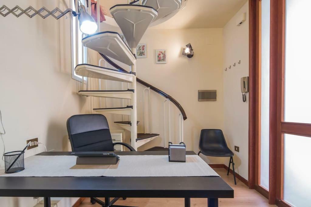 Apartament Bilocale In Centro Salerno Zewnętrze zdjęcie